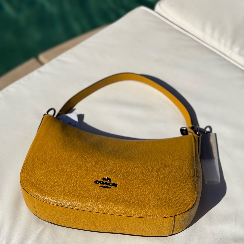 Coach Chelsea NWT Leather Shoulder Bag - Picture 12 of 12